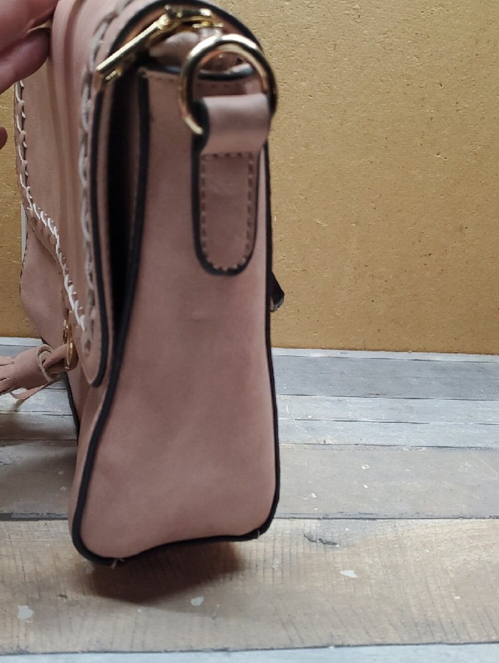 Jen & Co Blush Pink Crossbody Bag with Tassel NWT - Picture 4 of 10